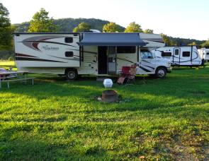 2016 Coachmen freelander 32bh