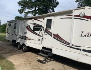 2012 Keystone Laredo