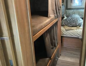 2007 Winnebago Sightseer 35