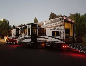 2014 Keystone Fuzion 342