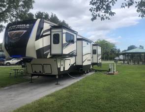 2019 FOREST RIVER SIERRA 379FLOK