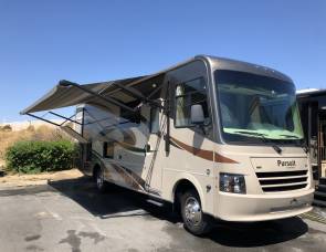 2017 Coachmen Pursuit 30FW (No Special Driver's License Needed)