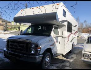 2013 Winnebago Chalet 224v