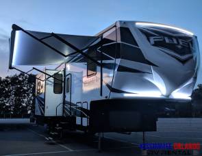 2019 2 BED / 2 BATH LUXURY FIFTH WHEEL - FREE INSURANCE! - WE DELIVER!