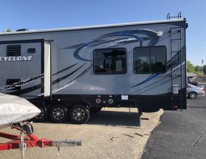 2015 Cyclone 3800