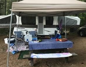 2015 Rockwood 2318G Pop up