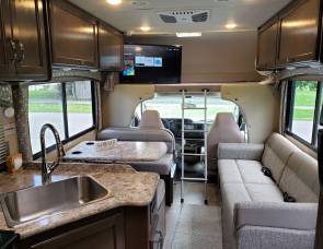 2018 THOR CHATEAU