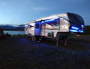 2019 Forrest River Rogue vengeance