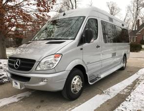 2014 Great West Vans Legend SE