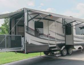 2015 5W Grand Design Momentum 385th Toyhauler