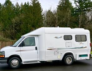 2004 Born Free - Bed n Breakfast
