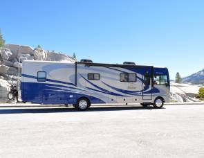 2009 fleetwood Bounder 38p