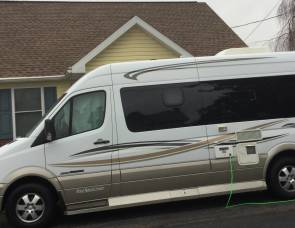 2010 Leisure Travel Vans Free Spirit