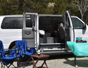 2005 Ford E350