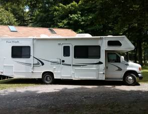 2003 Thor 4 Winds