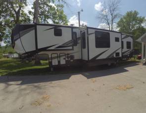 2018 Heartland Torque 371