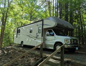 2016 Winnebago Spirit 31k