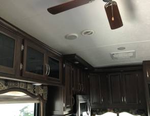 2014 Keystone Montana Mountainiere