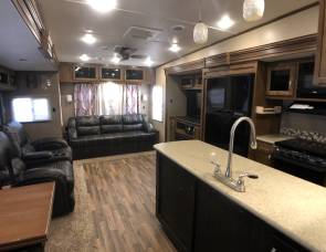 2017 Coachmen Chaparral 390 QSMB