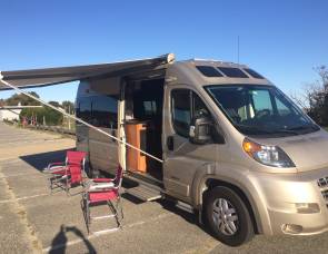 2016 Roadtrek Zion