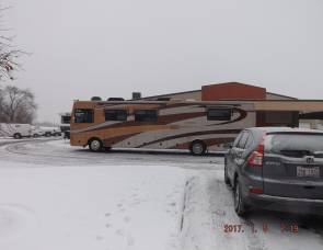 2004 Fleetwood Discovery by Fleetwood