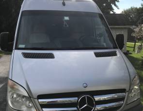 2009 Roadtrek RS Adventurous