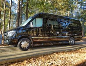 2015 Winnebago 170 X