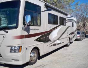 2014 FORD WINDSPORT
