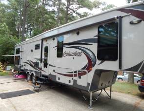 2013 Palomino Columbus 385BH
