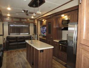 2018 Crossroads Volante 3801md