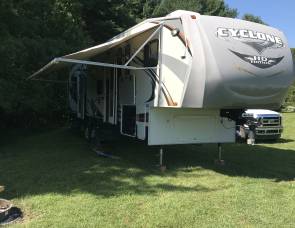 2011 Heartland Cyclone 3010HD