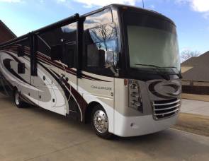 2016 Thor motor coach Challenger