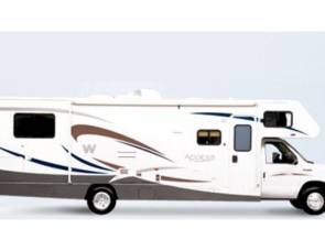2007 Winnebago 32ft chalet with 14 ft slide out