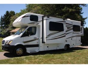 2017 Forest River SUNSEEKER 2400R