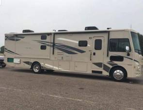 2017 Winnebago Vista LX 35B