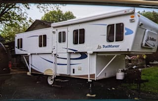 2008 26/19 hard sided pop up Trail Manor RV