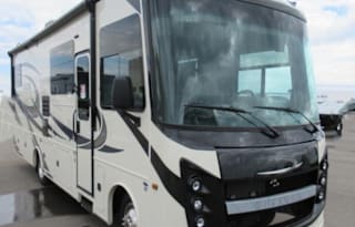 2021 Entegra 32, Vision 29F, Sleeps 8, Bunk beds