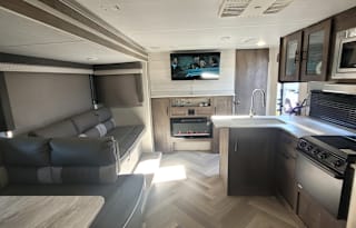 2021 ForestRiver RV Wildwood X-Lite 282QBXL"fancy"