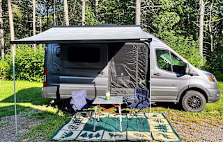 Adventure Van, 4x4, Off-Grid Electric, Heat & AC!