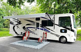 Brand New Pet Friendly Thor Ace 2023