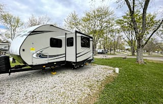 Unit 16-2021 Starcraft Light Rear Living Pet Free