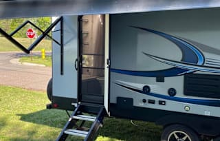 2019 Forest River RV Cherokee Alpha Wolf 26DBH-L