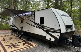 2022 Cruiser Aire 33BHB - Big Family RV Rentals