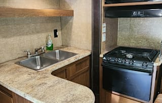 Chris and Andrea's Kid and Pet Friendly RV