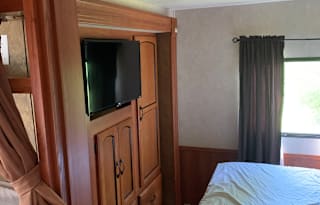 2011 Coachmen RV Mirada 34BH