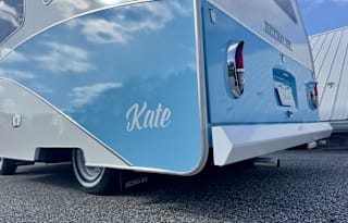 Volkswagen Bus RetroRV "Kate"