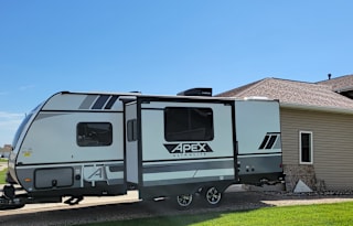2022 Coachmen RV Apex Ultra-Lite 211RBS