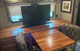 2014 Winnebago Sightseer 33C