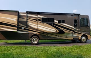 2015 Holiday Rambler Vacationer 36SBT