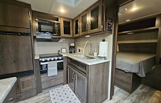 The Cozy KC - 2022 Grand Design Transcend 247BH